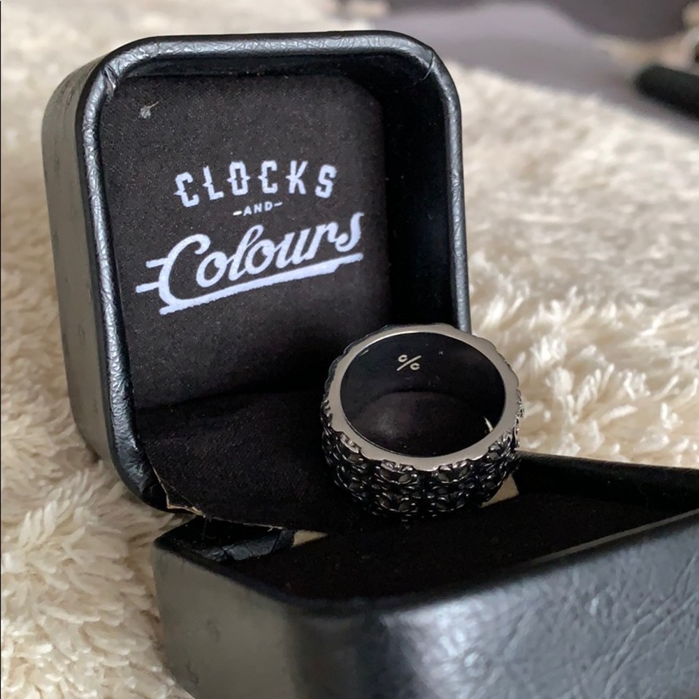 Clocks and Colours Halle Ring
